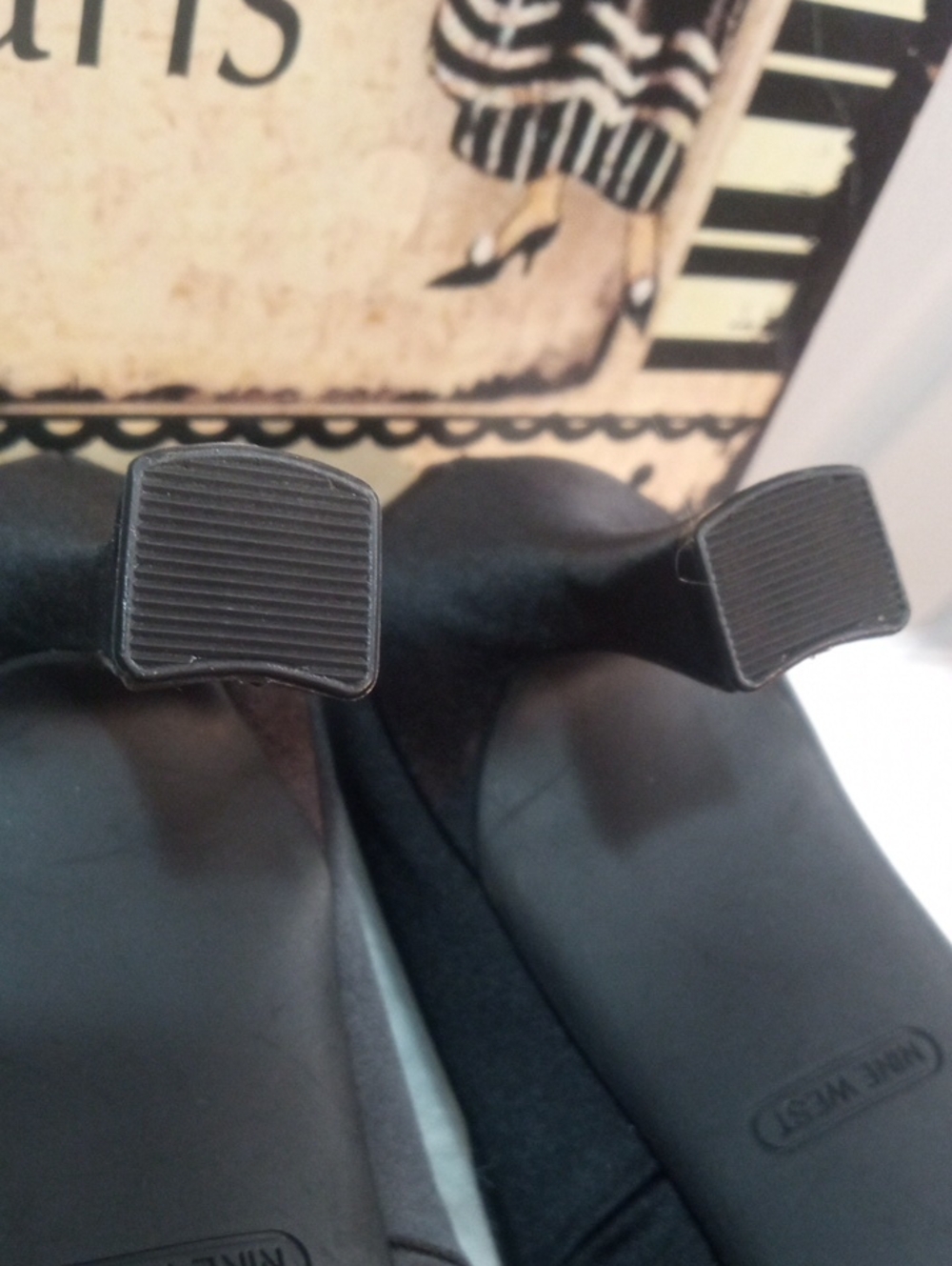 NINE WEST SATIN/RHINESTONE SHOES - Picture 8 of 10